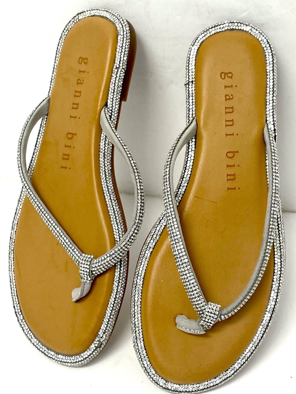 GIANNI BINI BLING THONG SANDALS SIZE 6 NWT